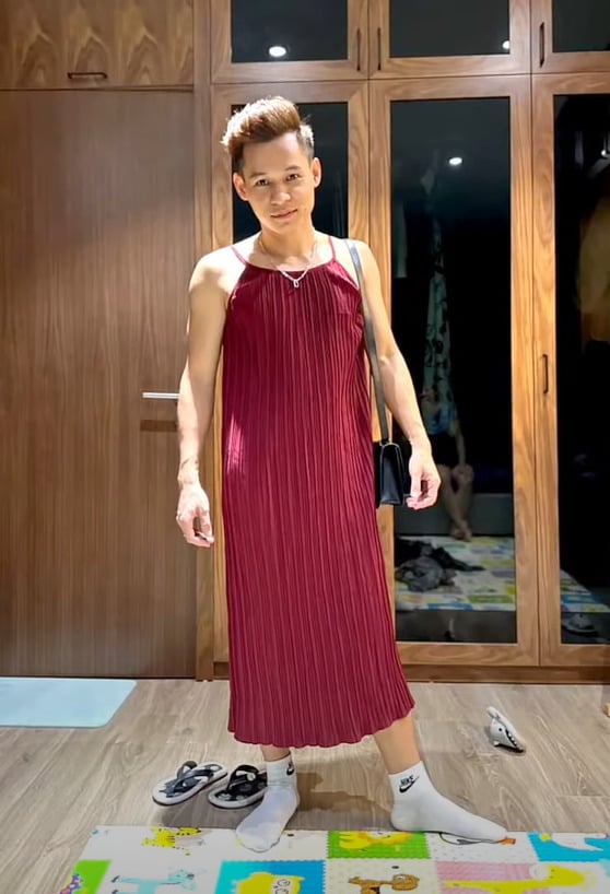Độ Mixi mặc váy vì thua game: Cáo Nhu Nhi bất lực khi bị lôi kéo 6
