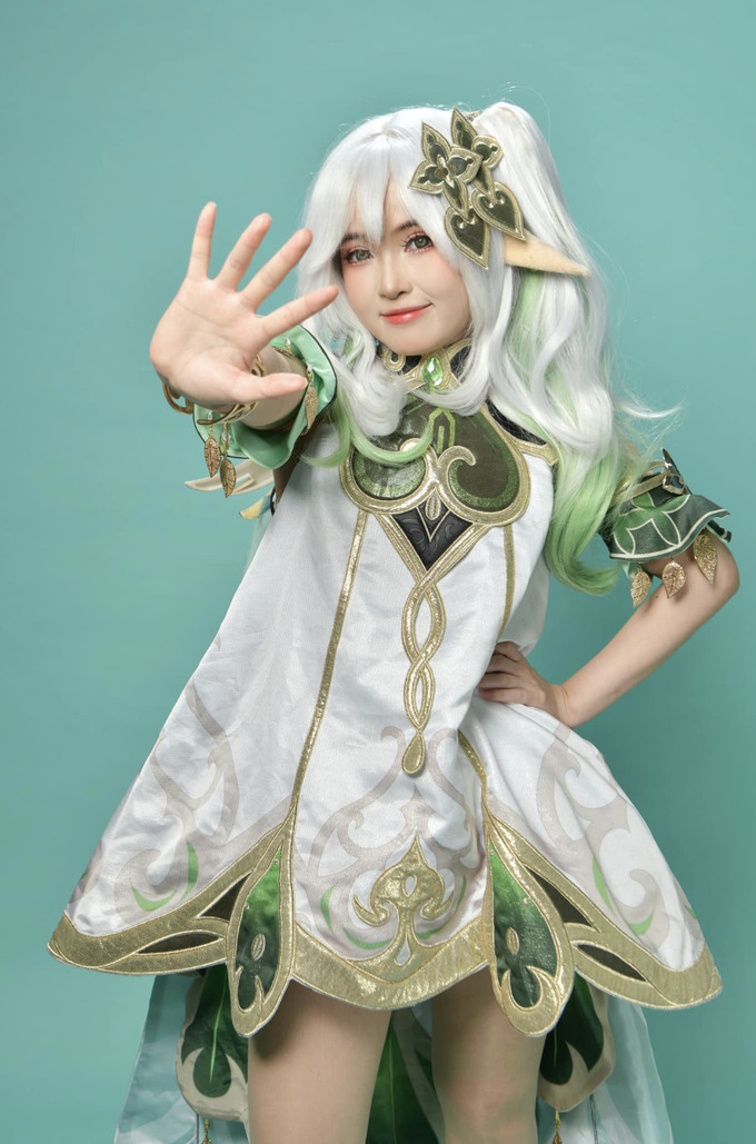 Cosplay nhân vật Nahida trong Genshin Impact