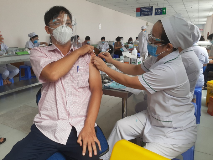 An Giang phấn đấu 50% người từ 18 tuổi trở lên được tiêm vaccine phòng COVID-19 trong năm 2021. (Ảnh Hạnh Châu, Báo An Giang)