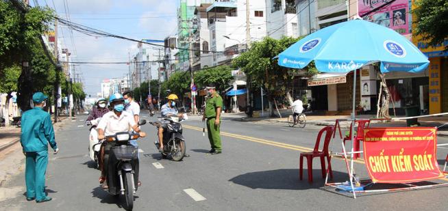 An Giang tăng cường phòng chống dịch trong thời gian thực hiện Chỉ thị 15. Ảnh Báo An Giang