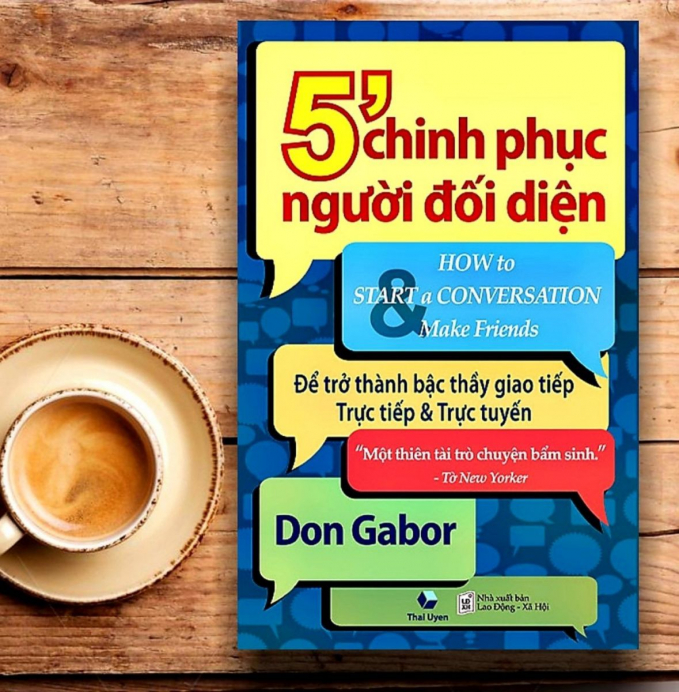 Làm theo những hướng dẫn đơn giản trong cuốn sách này, bạn có thể sẵn sàng bắt đầu một cuộc trò chuyện với bất cứ ai, ở bất cứ đâu. Ảnh chi.vn