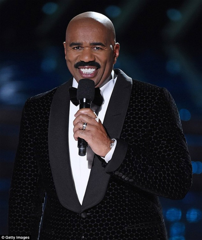 Tác giả của quyển sách là người MC nổi tiếng hiện nay - Steve Harvey. Ảnh Internet.