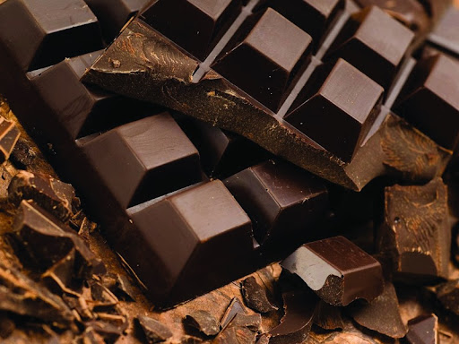 Thành phần của hầu hết các loại socola đều có chứa một lượng đường và hàm lượng carbohydrate khá lớn. Ảnh: VínaCacao.