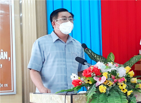 Phó Chủ tịch UBND tỉnh Lê Thanh Bình phát biểu tại buổi phát động chiến dịch tiêm vắc xin phòng Covid-19. Ảnh: Cổng TTĐT Trà Vinh.