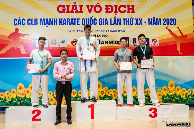 VĐV Đỗ Thành Nhân đạt HCV hạng 82 kg Giải vô địch quốc gia 2020 và cúp quốc gia 2020 môn Karate.