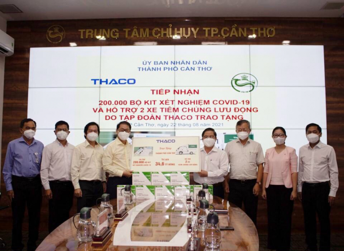 MTTQVN TP Cần Thơ tiếp nhận hỗ trợ từ các đơn vị tổ chức.