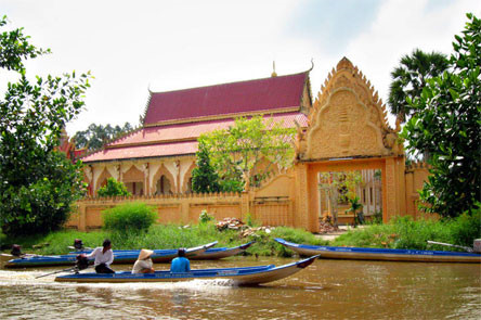 Năm 2006, Bộ Văn hóa và Thông tin đã ban hành quyết định Chùa Kro Pum Mean Chey Kos Thum là Di tích lịch sử văn hóa cấp Quốc gia. Ảnh Internet.