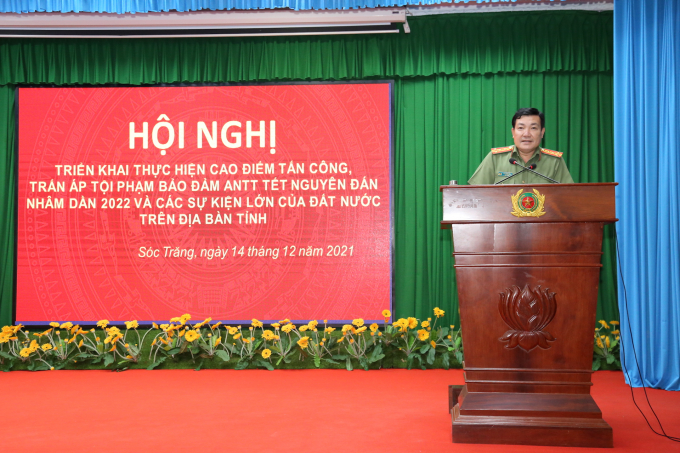 Đại tá Lâm Thành Sol, Giám đốc Công an tỉnh Sóc Trăng phát biểu chỉ đạo hội nghị.