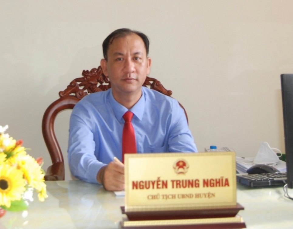 Ông Nguyễn Trung Nghĩa - Phó Bí thư huyện ủy, Chủ tịch UBND huyện Phong Điền.