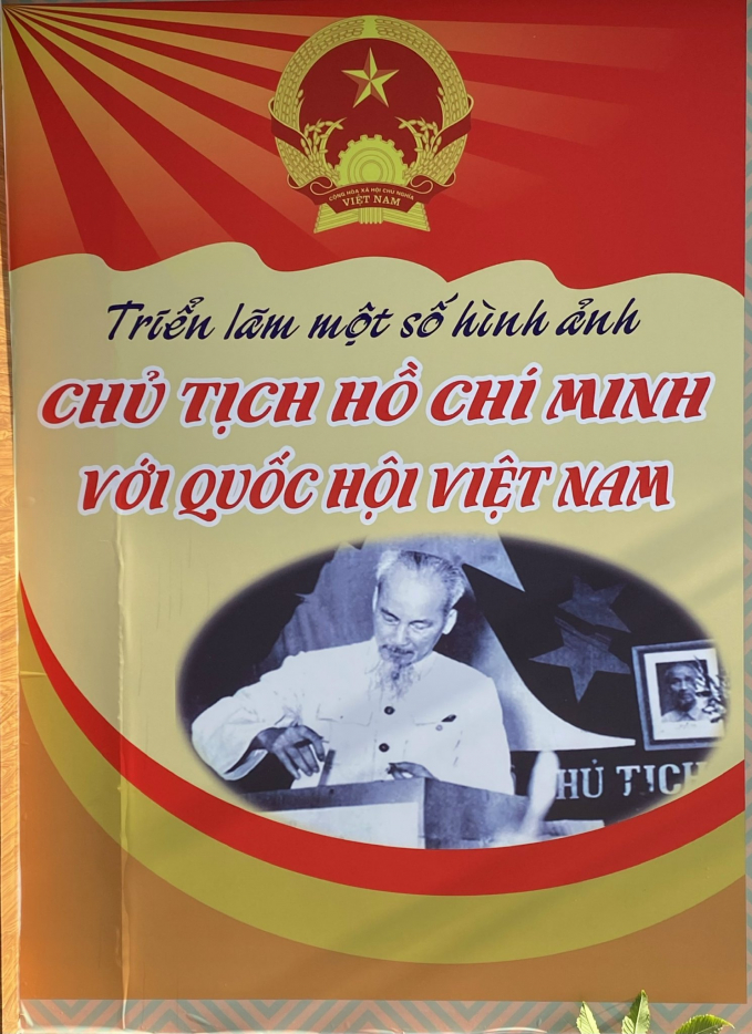 Triển lãm nhằm tôn vinh, ca ngợi những cống hiến vĩ đại của Chủ tịch Hồ Chí Minh đối với dân tộc Việt Nam, thể hiện sự tôn kính và lòng biết ơn vô hạn đối với người. Ảnh: sovhttdl.angiang.gov