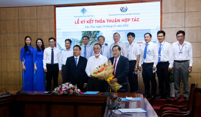 Trường Đại học Cần Thơ đã ký kết thỏa thuận hợp tác với Trường Phổ thông Thái Bình Dương.
