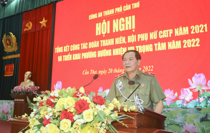 Thiếu tướng Nguyễn Văn Thuận, Ủy viên Ban Thường vụ Thành ủy, Bí thư Đảng ủy, Giám đốc Công an thành phố Cần Thơ phát biểu chỉ đạo.