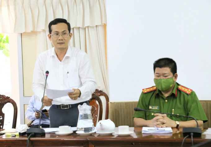 Ông Nguyễn Minh Tuấn - Phó Giám đốc phụ trách Sở Văn hóa, Thể thao và Du lịch báo cáo tiến độ chuẩn bị.