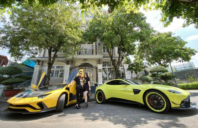 Cặp đôi siêu xe Lamborghini Aventador S và Aston Martin V8 Vantage