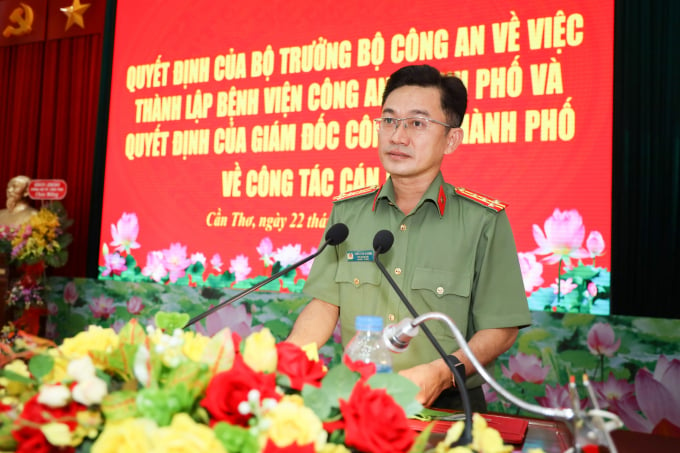 Đại tá Trần Văn Dương - Phó Giám đốc Công an thành phố phát biểu chỉ đạo tại buổi Lễ.