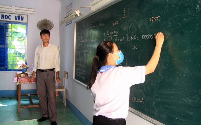 Tỷ lệ học sinh đến trường học trực tiếp tại tỉnh Long An khá cao. Ảnh: Báo Long An.