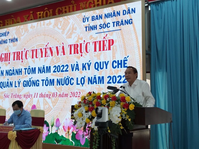 Hội nghị trực tiếp và trực tuyến về phát triển ngành tôm năm 2022.