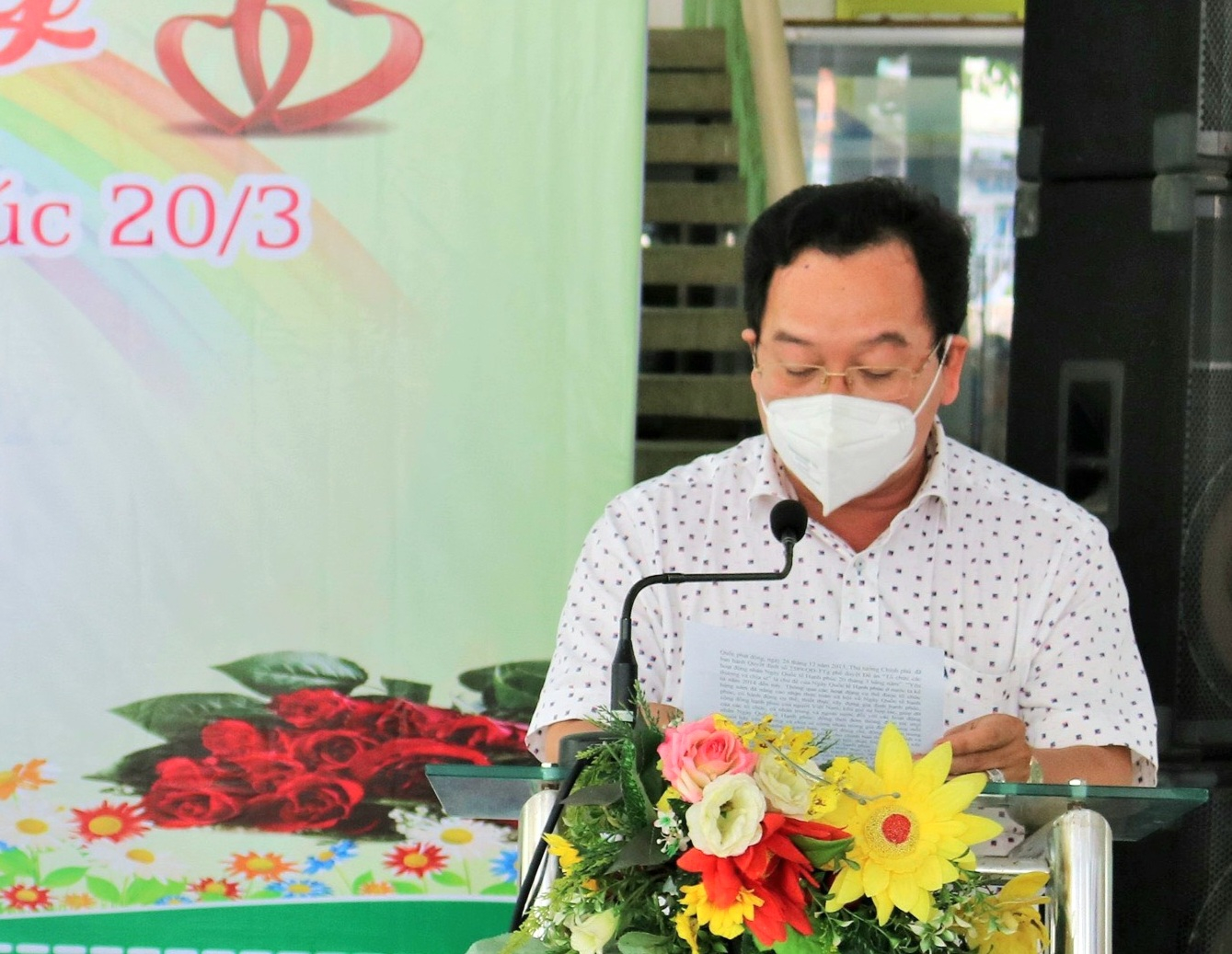 Ông Nguyễn Ngọc Ánh - UVBTV Quận ủy - Phó Chủ tịch Thường trực UBND quận Ninh Kiều phát biểu tại buổi họp mặt.