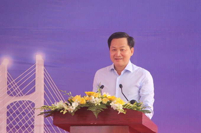 Phó Thủ tướng Chính phủ Lê Minh Khái chỉ đạo đẩy nhanh tiến độ, bảo đảm chất lượng dự án. Ảnh: bentregov.