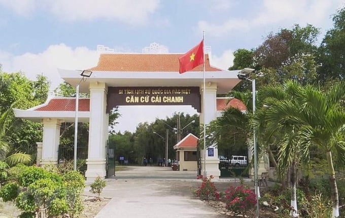 Cổng di tích lịch sử quốc gia đặc biệt Căn cứ Cái Chanh
