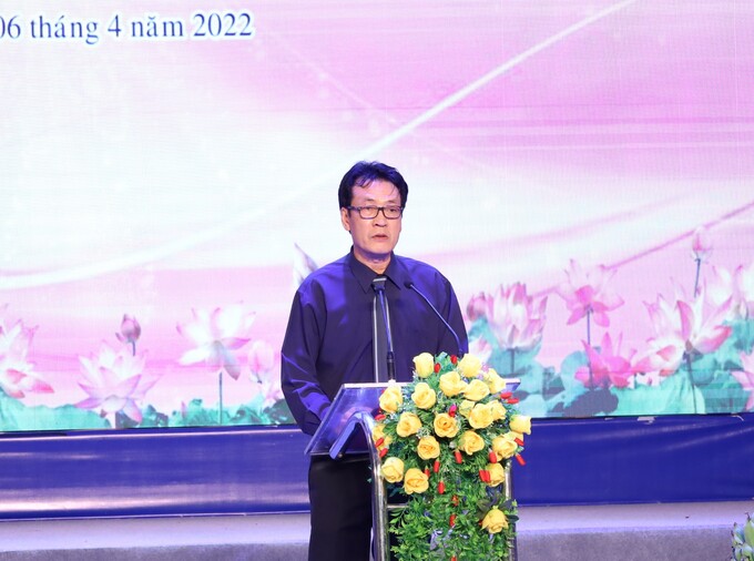 Phó cục trưởng Cục văn hóa cơ sở Nguyễn Công Trung phát biểu khai mạc Hội thi.