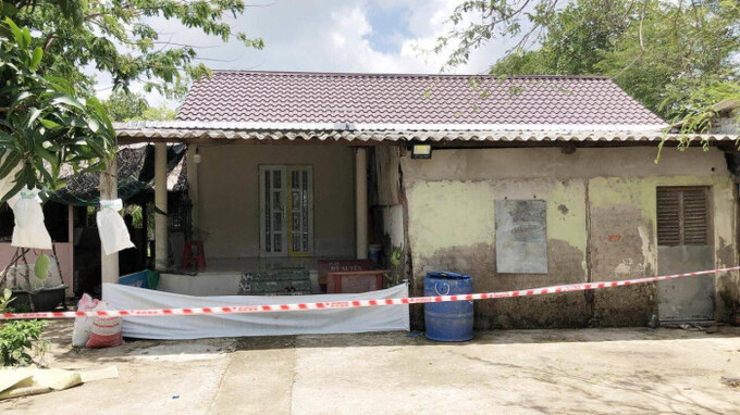 Căn nhà nơi xảy ra vụ việc 3 người trong gia đình tử vong trên vũng máu ở Cà Mau. Ảnh Hoàng Giang