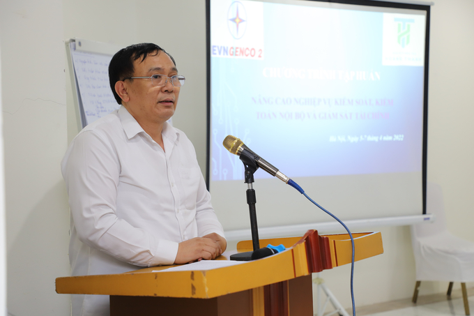 Ông Trần Phú Thái – Chủ tịch HĐQT EVNGENCO2 phát biểu chỉ đạo tại lớp tập huấn.