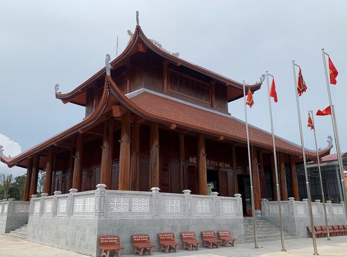 Đền thờ Vua Hùng tại ấp Giao Khẩu, xã Tân Phú, huyện Thới Bình hoàn thiện sau 14 tháng xây dựng.