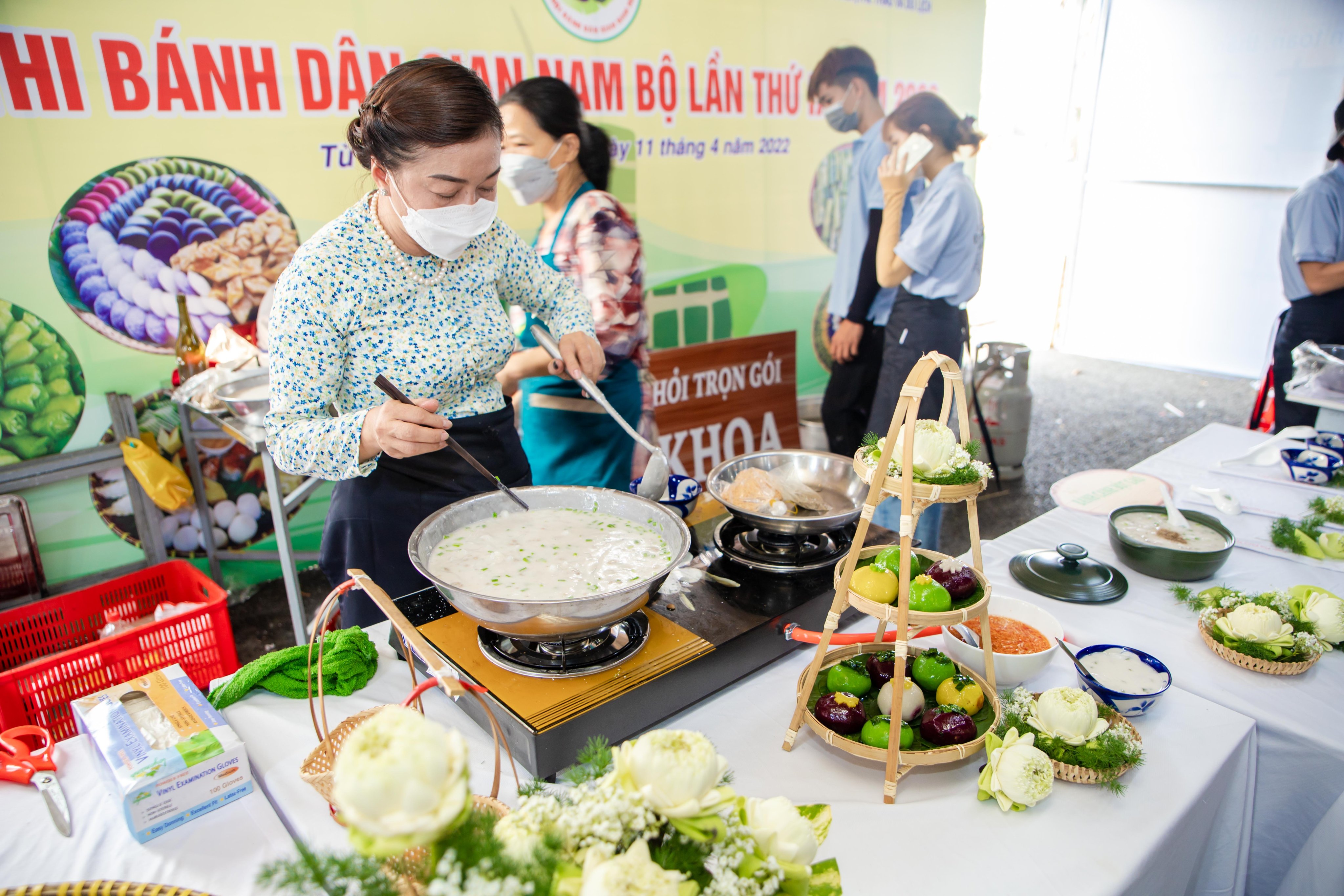 Bánh Canh bột gạo của nghệ nhân Nguyễn Thị Bích Duyên - Công ty TNHH MTV hôn lễ Đăng Khoa - quận Ninh Kiều - TP. Cần Thơ.