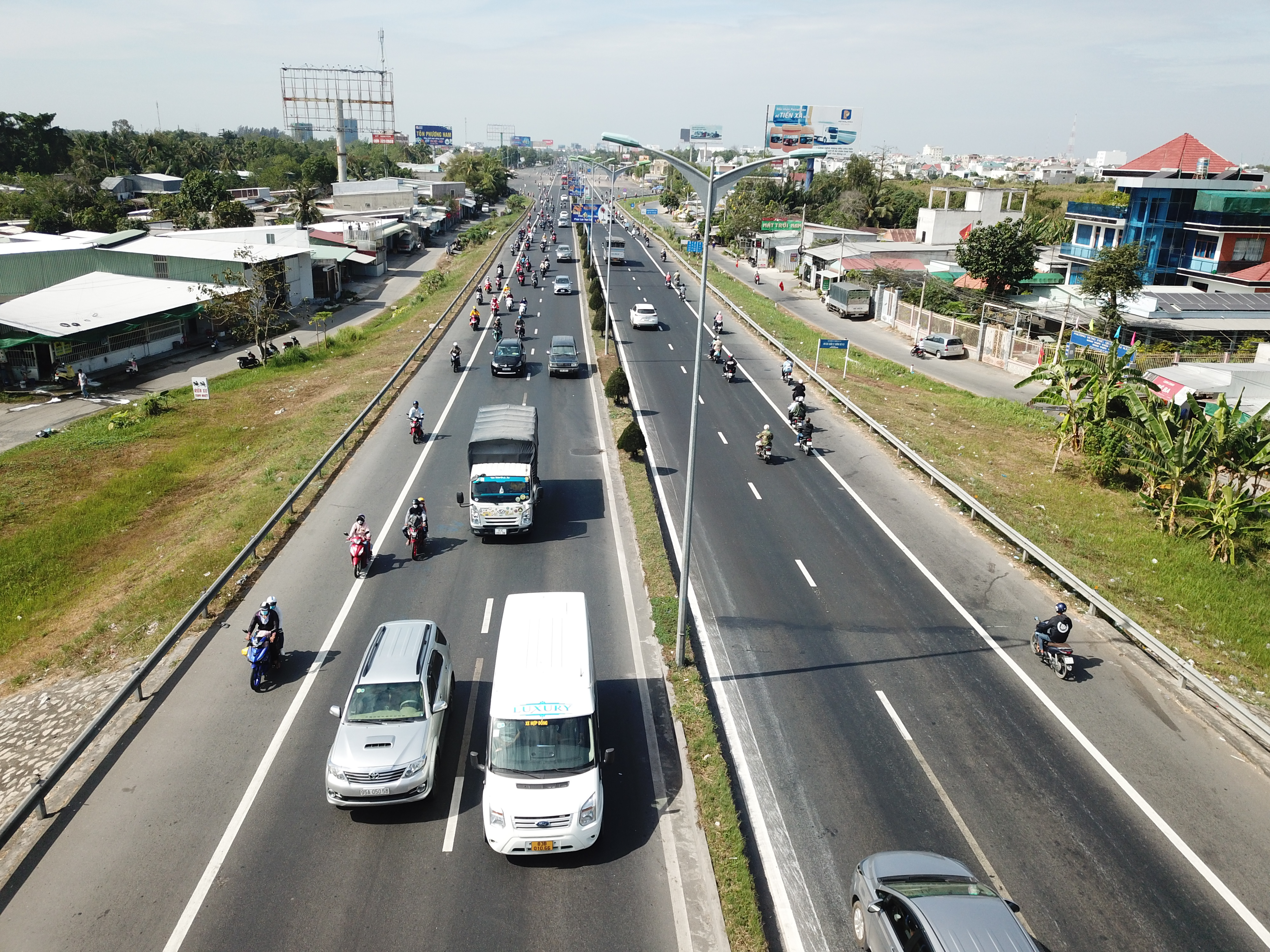 Bộ Công an sẽ phân cấp cho công an cấp huyện đăng ký ô tô, thay vì trước đây phải đến phòng CSGT công an cấp tỉnh, Thành phố để đăng ký xe ô tô.