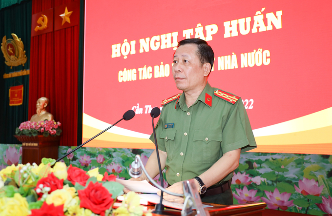 Đại tá Vũ Thành Thức, Phó Giám đốc Công an thành phố phát biểu tại Lễ khai giảng