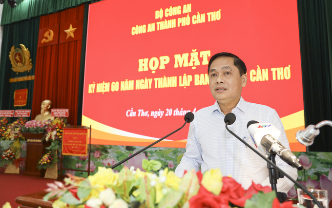 Ông Nguyễn Văn Hồng, Phó Chủ tịch UBND thành phố Cần Thơ phát biểu chỉ đạo tại buổi họp mặt.