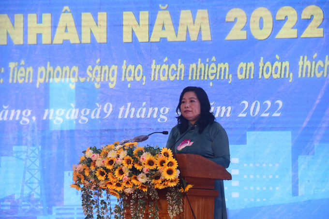 Bà Hồ Thị Cẩm Đào phát biểu tại buổi lễ phát động.