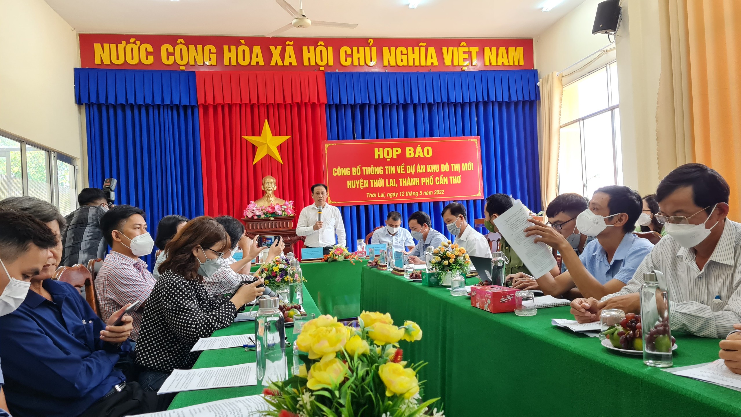 Chủ trương của TP là hoàn thành trong năm 2022, huyện phải có trách nhiệm giải phóng mặt bằng sạch cho dự án Phó Chủ tịch UBND huyện Thới Lai ông Huỳnh Thanh Phường cho biết.