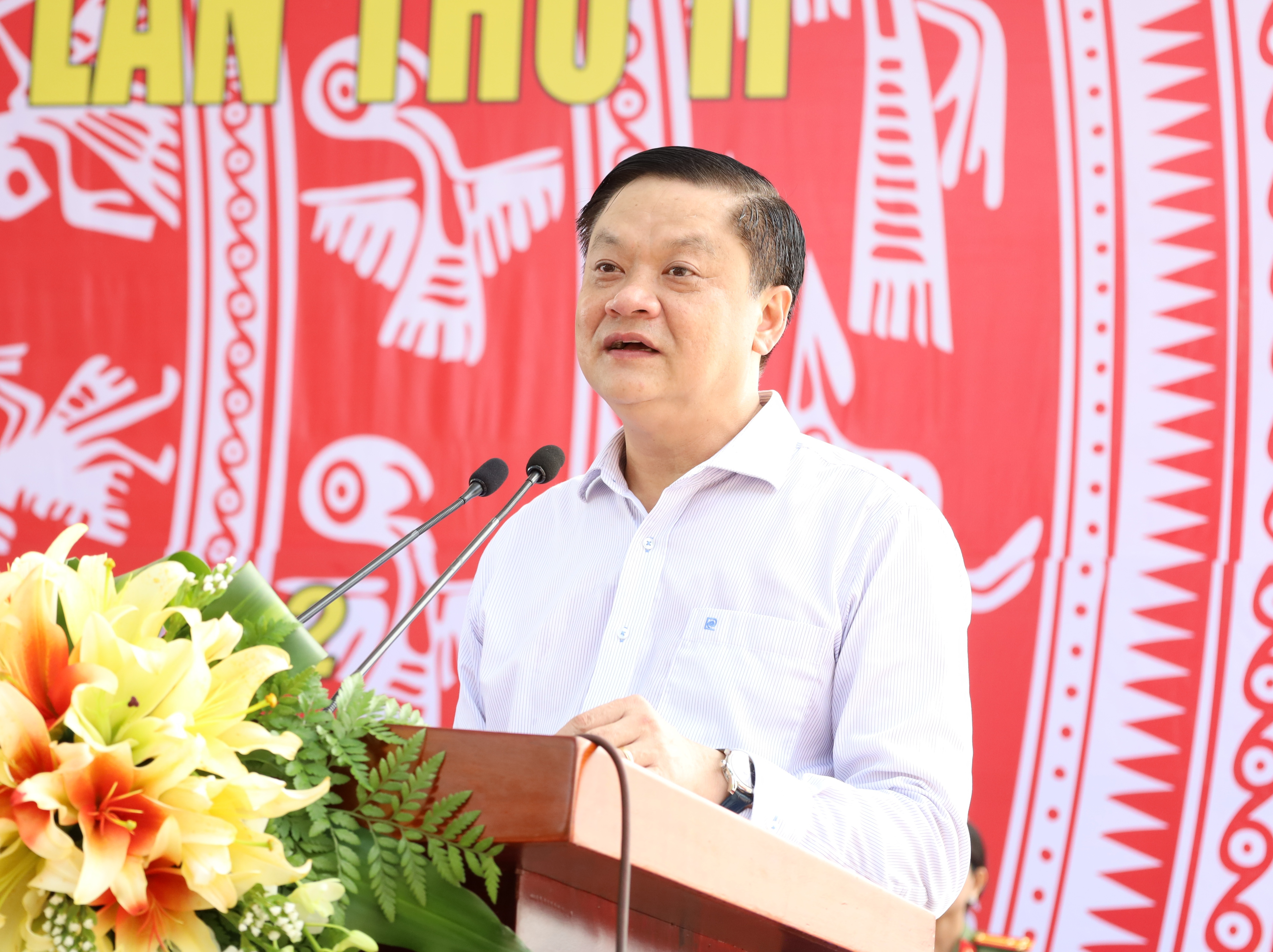 Ông Dương Tấn Hiển - Phó Chủ tịch Thường trực UBND TP Cần Thơ phát biểu tại hội thi.