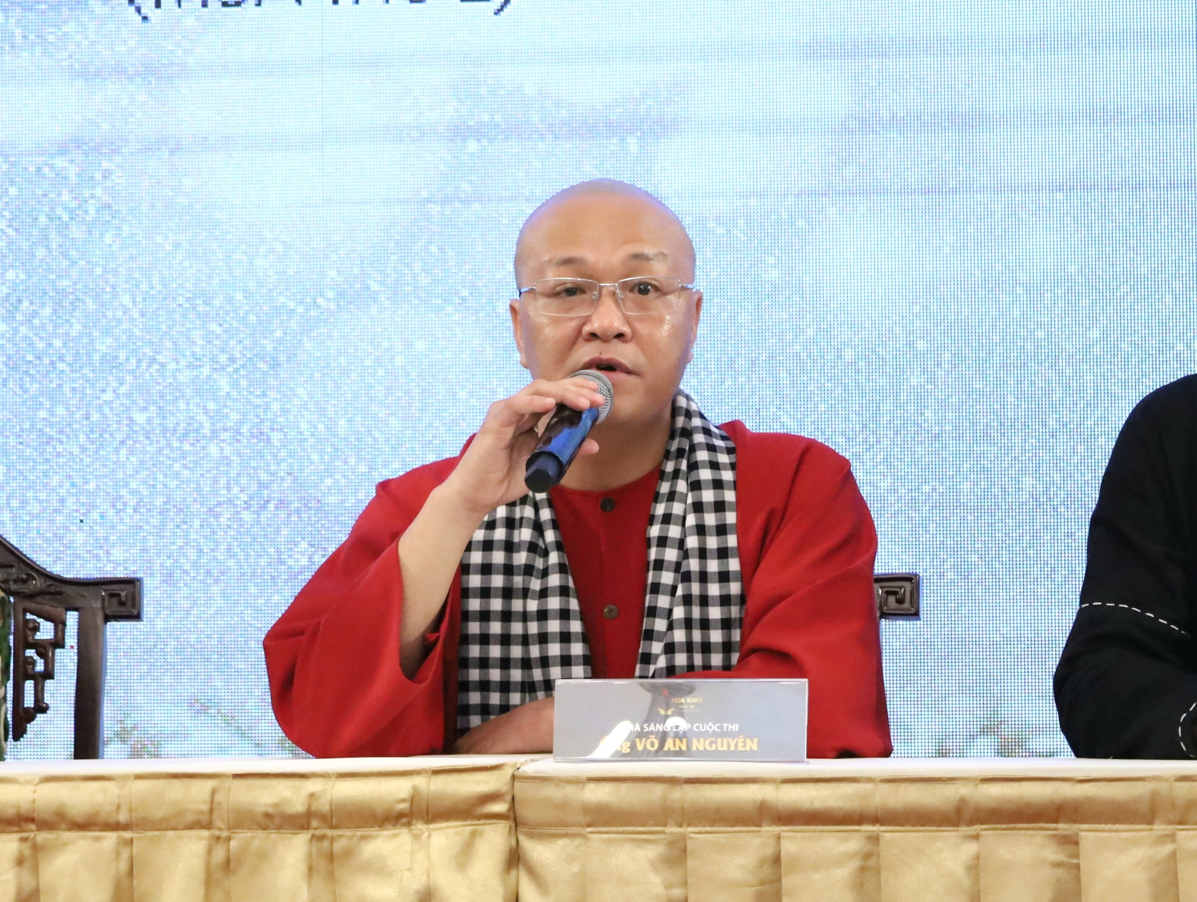 Ông Võ An Nguyên – Giám đốc Công ty cổ phẩn Giải trí Tiếp thị Truyền thông Tân Thành Công, người sáng lập cuộc thi phát biểu tại buổi giới thiệu Hoa khôi Nam bộ 2022.