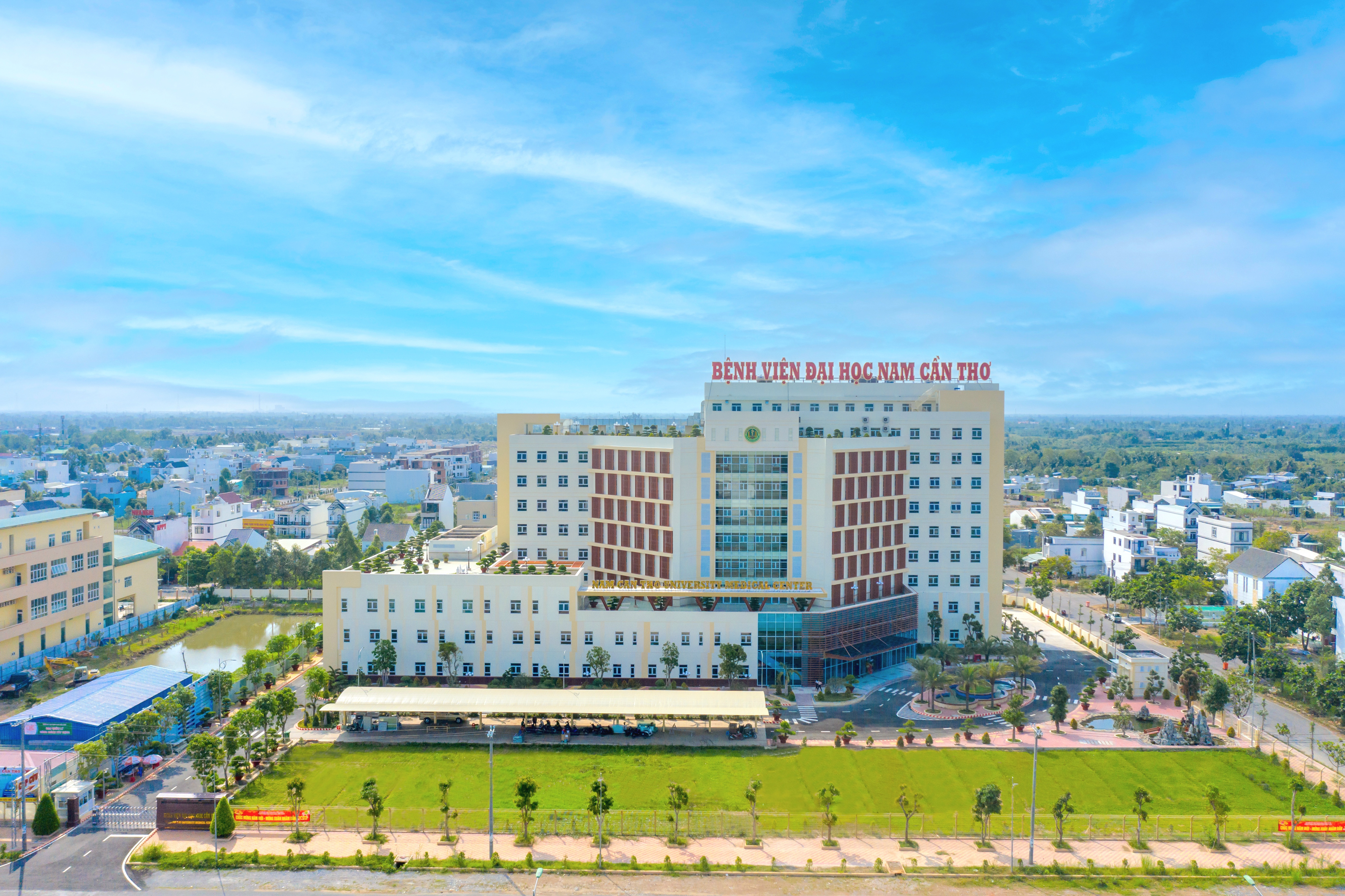 Bệnh viện Đại học Nam Cần Thơ hiện đại theo tiêu chuẩn quốc tế chính thức đi vào hoạt động.