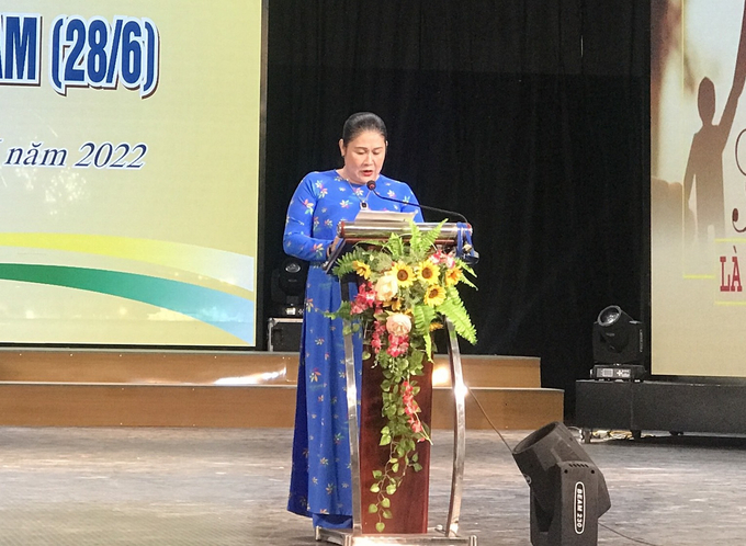 Bà Nguyễn Thị Lý - Phó Giám đốc Sở VHTTDL, Phó Ban thường trực Ban chỉ đạo, Trưởng Ban giám khảo đánh giá về kết quả hội thi.