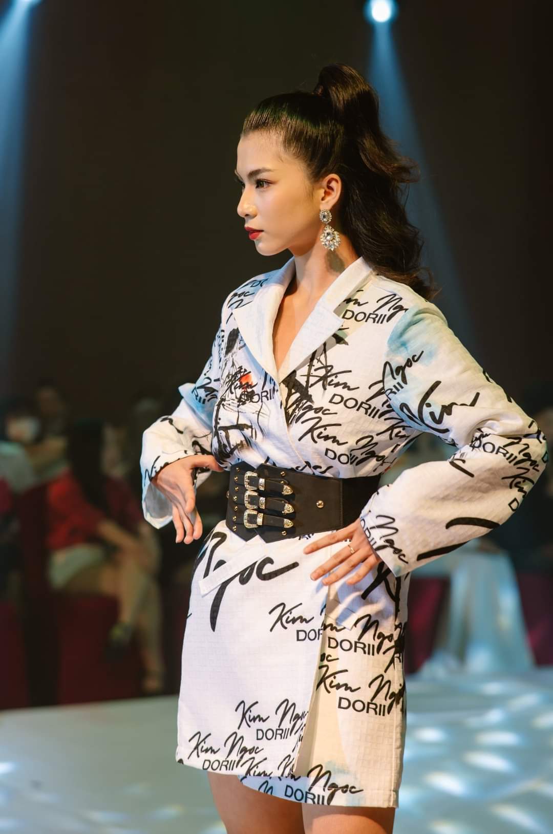 Người mẫu Phan Lê Kim Ngọc tham gia trình diễn Tuần lễ Thời trang Cửu Long - Cửu Long Fashion Week 2022.