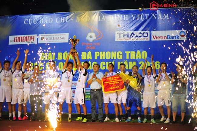 Báo An Ninh Thủ Đô, nhà vô địch Press Cup đầu tiên năm 2016