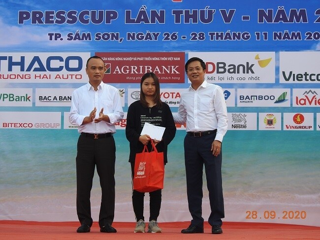 Mùa giải Press Cup lần thứ 5 tại Sầm Sơn còn có nhiều hoạt động xã hội có ý nghĩa