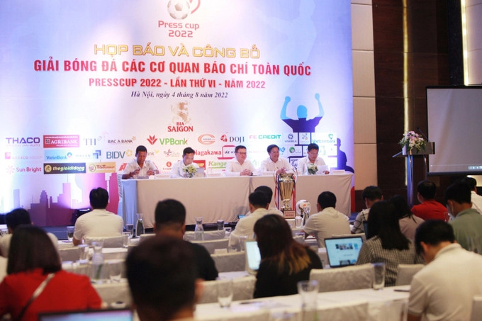 Buổi họp báo Press Cup 2022 thu hút sự quan tâm của đông đảo cơ quan thông tấn, báo chí