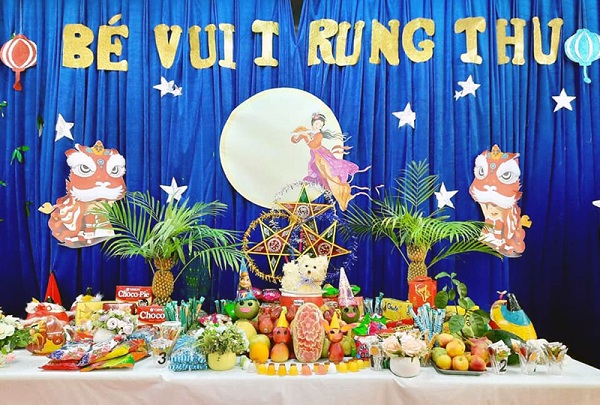 Mâm cỗ Trung thu 'hoành tráng' thời 9X, 2X.