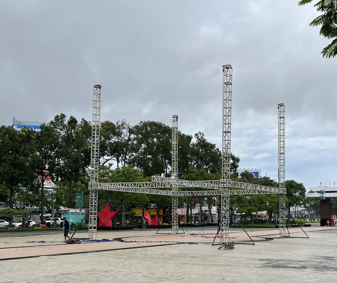 Giàn đèn sẽ được trưng bày ngay vị trí trung tâm ở Công viên Lưu Hữu Phước.