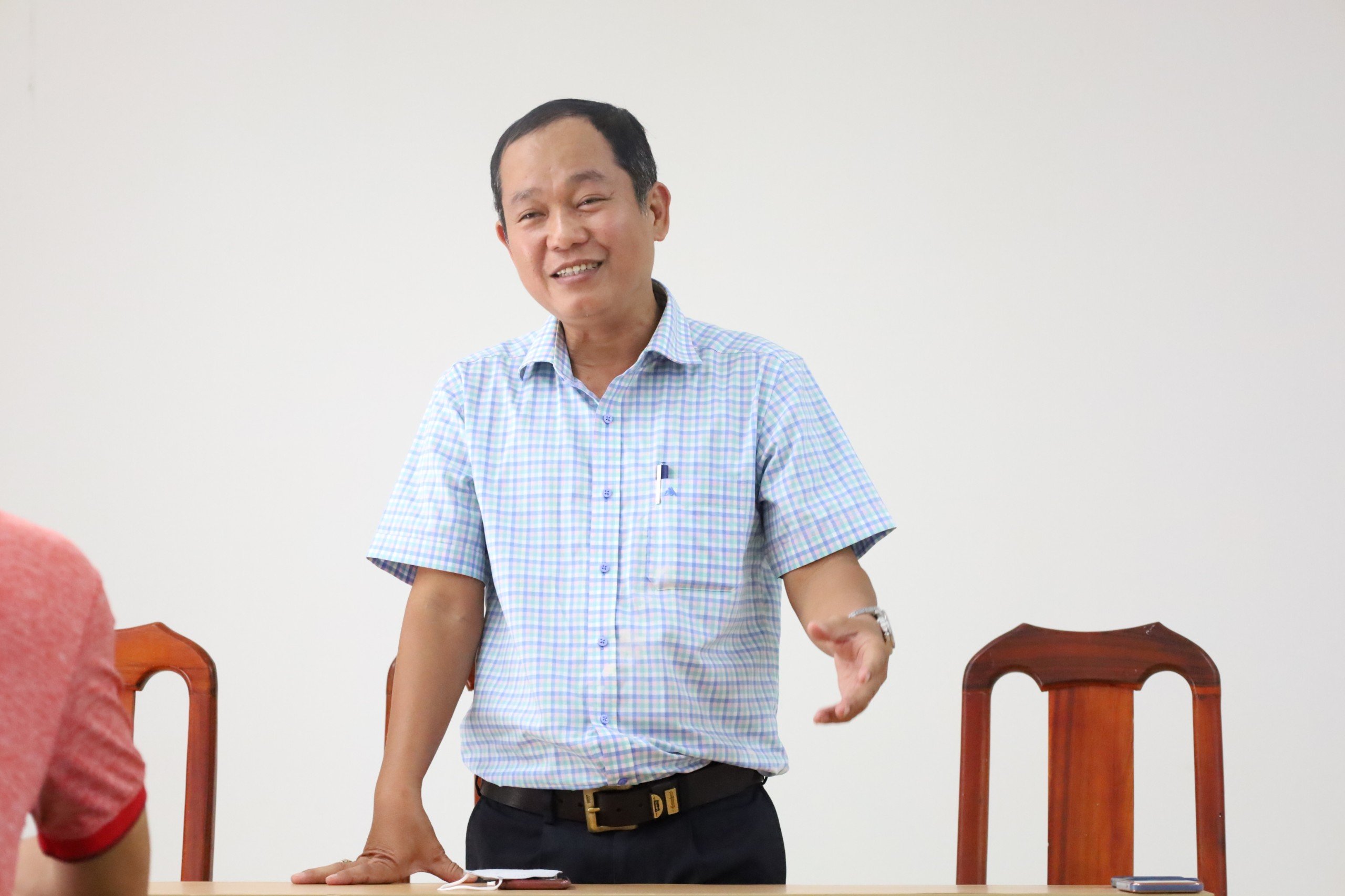 Ông Trương Công Quốc Việt - Phó Giám đốc Sở Văn hoá, Thể thao và Du lịch TP. Cần Thơ đã có buổi làm việc với các cầu thủ của CLB Bóng đá Cần Thơ.