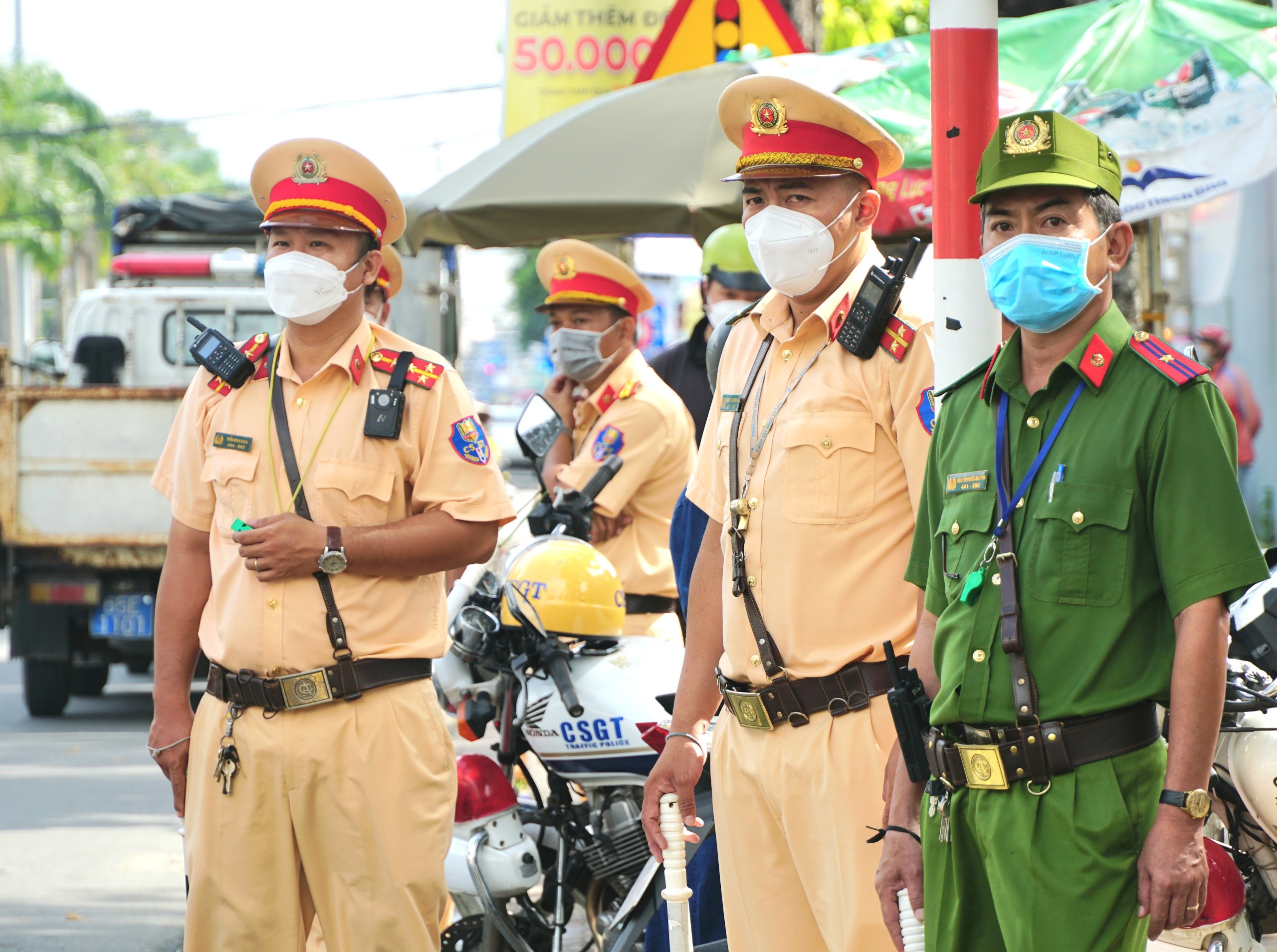 Lực lượng Công an quận Ninh Kiều, TP. Cần Thơ tuần tra kiểm soát, xử lý nghiêm các hành vi vi phạm pháp luật TTATGT.