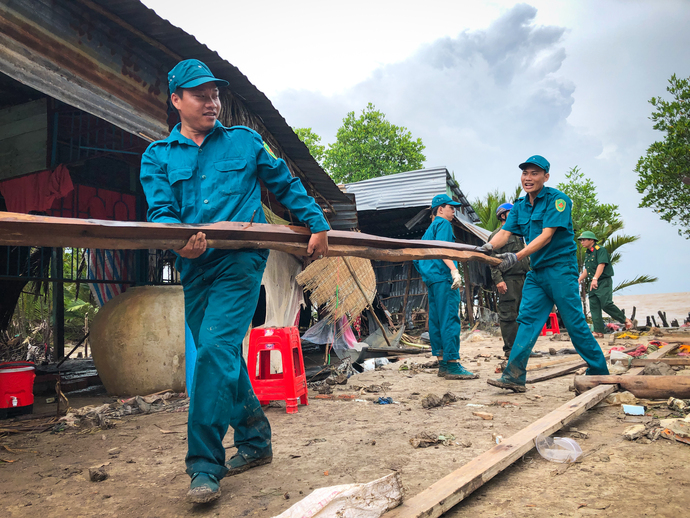 Các đơn vị chuẩn bị tốt lực lượng để ứng phó với diễn biến phức tạp của bão số 4.