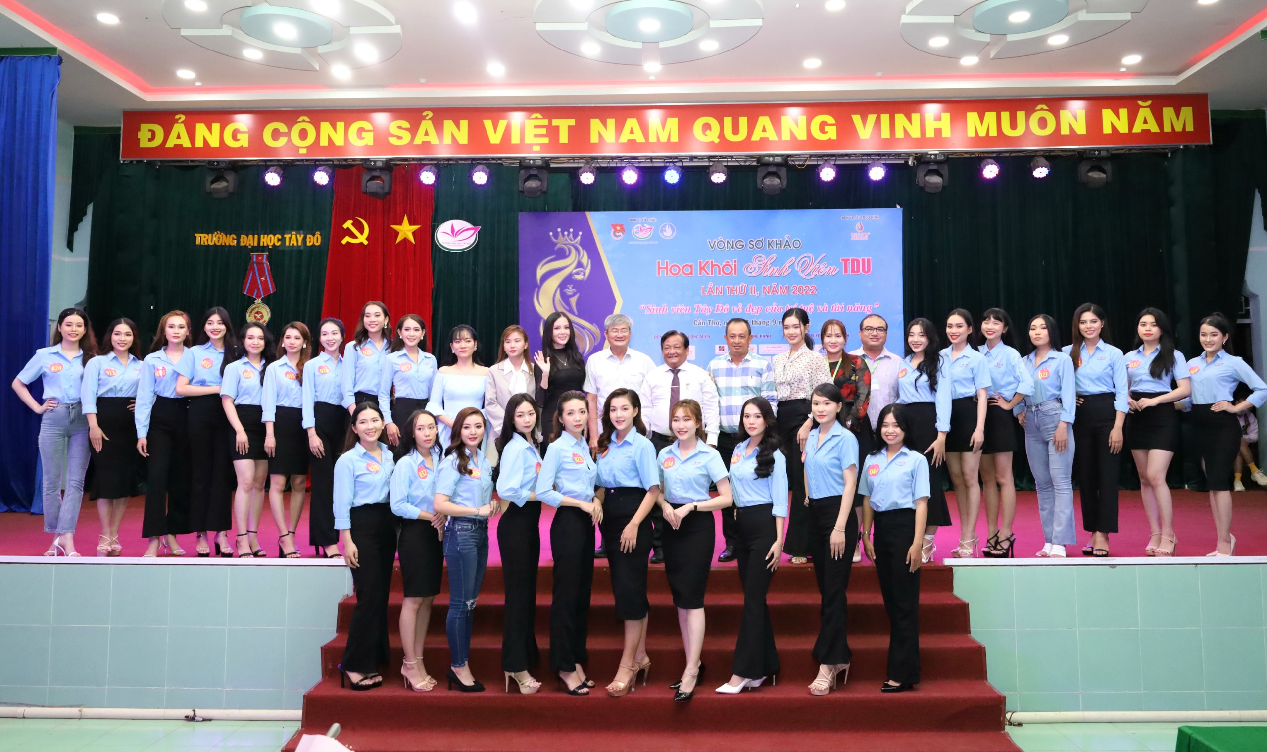 Cuộc thi Hoa khôi Đại học Tây Đô – TDU lần thứ II năm 2022 với chủ đề “Sinh viên Tây Đô vẻ đẹp của trí tuệ và tài năng”.