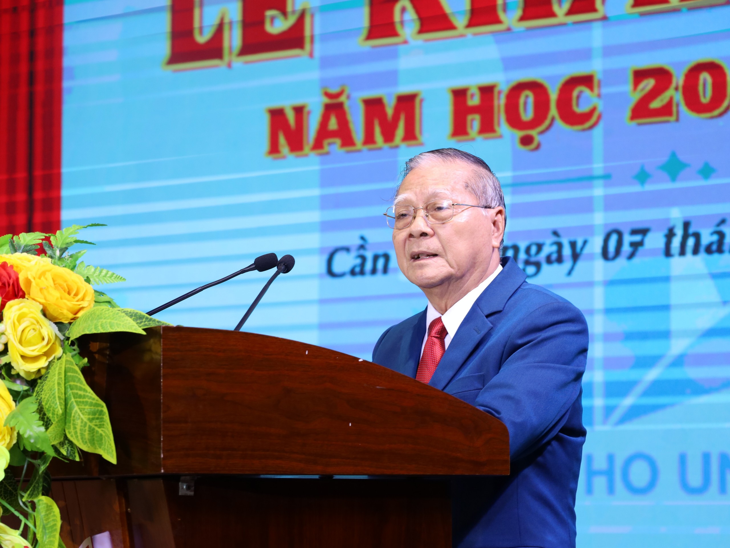 TS. Nguyễn Văn Quang – Hiệu trưởng Trường Đại học Nam Cần Thơ phát biểu tại lễ khai giảng năm học 2022 - 2023.