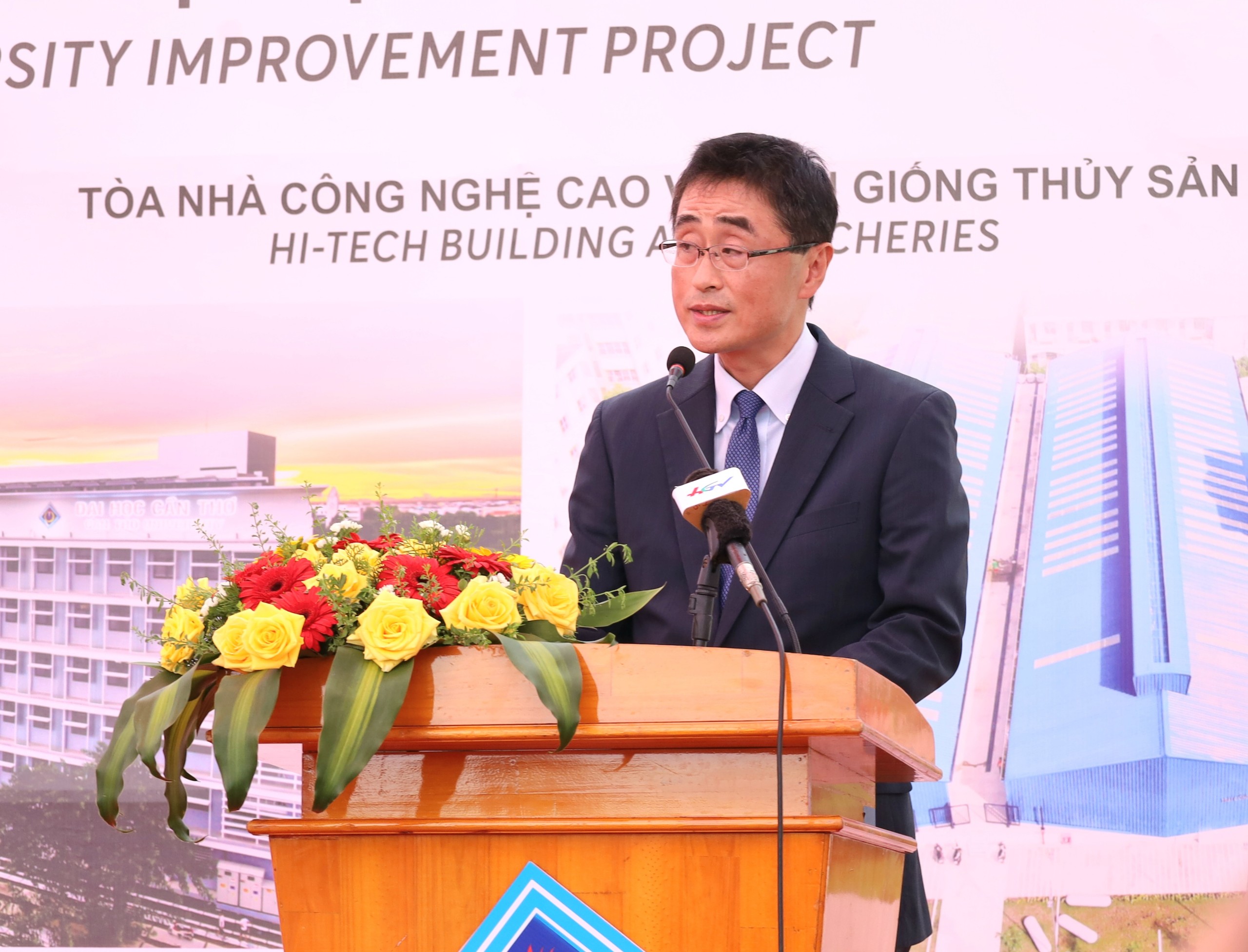 Ông Watanabe Shige - Phó Đại sứ Nhật Bản tại Việt Nam phát biểu tại lễ khánh thành.